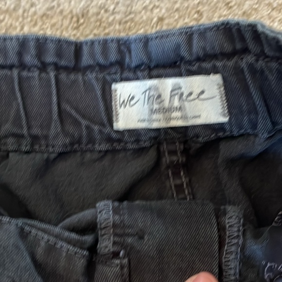 Free People sz M awesome jeans - Picture 2 of 9